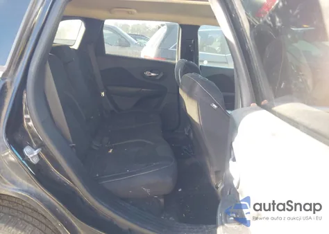 2015 Jeep Cherokee Latitude z USA, uszkodzony, nr VIN 1C4PJMCS3FW680739